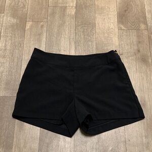 Womens Anna Cate Black Minimalist Side Zip Shorts‎